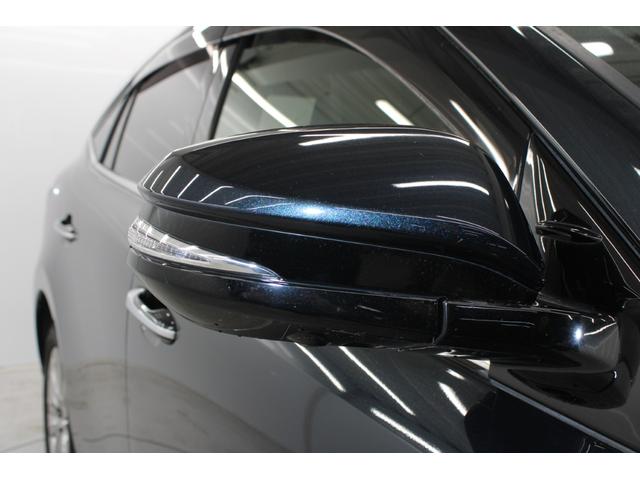 ハリアーハイブリッド プレミアム　アドバンスドパッケージ　禁煙車　サンルーフ　ＪＢＬサウンド　ＯＰ９．２インチナビ　パノラミックビューモニター　おくだけ充電　電動バックドア　ハーフレザー　パワーシート　ＬＥＤヘッドライト　レーダークルーズ　フルセグ（11枚目）