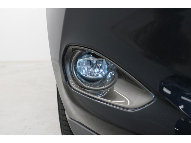 ハリアーハイブリッド プレミアム　アドバンスドパッケージ　禁煙車　サンルーフ　ＪＢＬサウンド　ＯＰ９．２インチナビ　パノラミックビューモニター　おくだけ充電　電動バックドア　ハーフレザー　パワーシート　ＬＥＤヘッドライト　レーダークルーズ　フルセグ（14枚目）