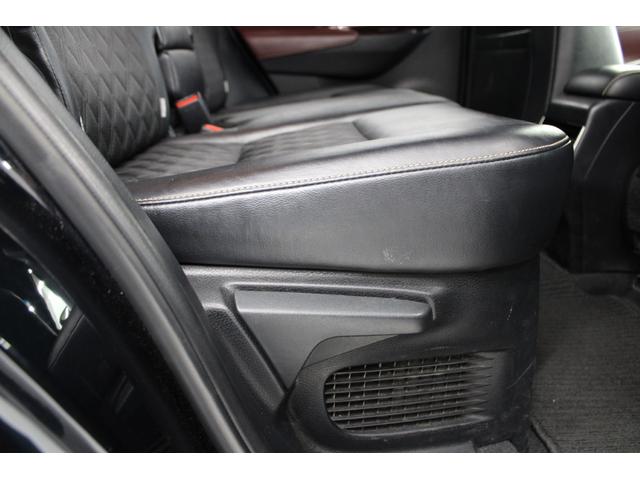 ハリアーハイブリッド プレミアム　アドバンスドパッケージ　禁煙車　サンルーフ　ＪＢＬサウンド　ＯＰ９．２インチナビ　パノラミックビューモニター　おくだけ充電　電動バックドア　ハーフレザー　パワーシート　ＬＥＤヘッドライト　レーダークルーズ　フルセグ（35枚目）