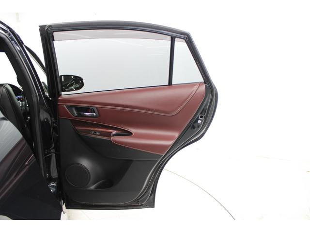 ハリアーハイブリッド プレミアム　アドバンスドパッケージ　禁煙車　サンルーフ　ＪＢＬサウンド　ＯＰ９．２インチナビ　パノラミックビューモニター　おくだけ充電　電動バックドア　ハーフレザー　パワーシート　ＬＥＤヘッドライト　レーダークルーズ　フルセグ（37枚目）