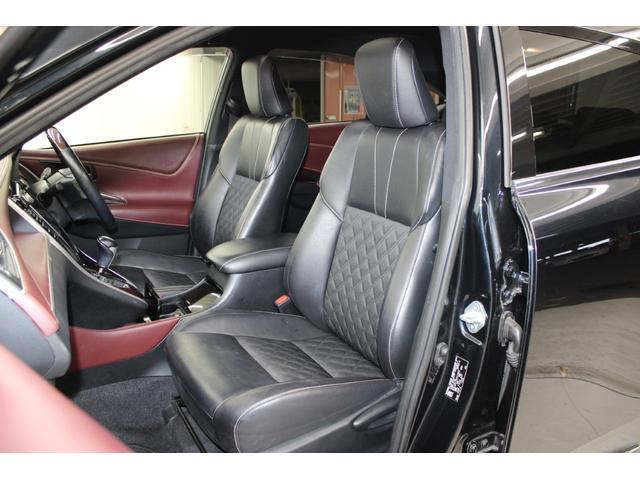 ハリアーハイブリッド プレミアム　アドバンスドパッケージ　禁煙車　サンルーフ　ＪＢＬサウンド　ＯＰ９．２インチナビ　パノラミックビューモニター　おくだけ充電　電動バックドア　ハーフレザー　パワーシート　ＬＥＤヘッドライト　レーダークルーズ　フルセグ（38枚目）