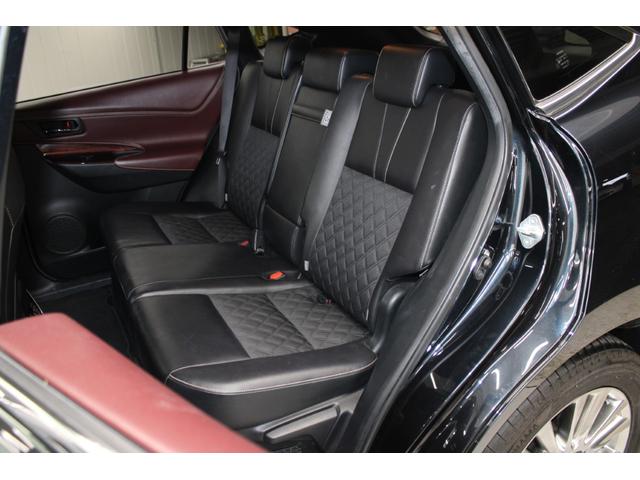 ハリアーハイブリッド プレミアム　アドバンスドパッケージ　禁煙車　サンルーフ　ＪＢＬサウンド　ＯＰ９．２インチナビ　パノラミックビューモニター　おくだけ充電　電動バックドア　ハーフレザー　パワーシート　ＬＥＤヘッドライト　レーダークルーズ　フルセグ（43枚目）