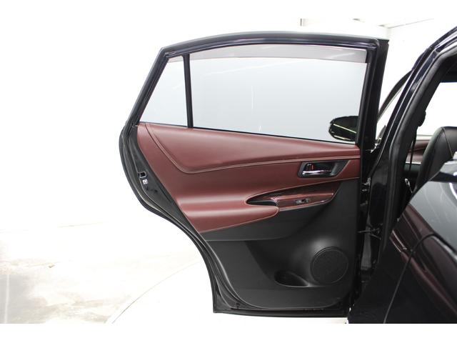 ハリアーハイブリッド プレミアム　アドバンスドパッケージ　禁煙車　サンルーフ　ＪＢＬサウンド　ＯＰ９．２インチナビ　パノラミックビューモニター　おくだけ充電　電動バックドア　ハーフレザー　パワーシート　ＬＥＤヘッドライト　レーダークルーズ　フルセグ（46枚目）