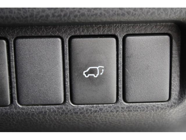 ハリアーハイブリッド プレミアム　アドバンスドパッケージ　禁煙車　サンルーフ　ＪＢＬサウンド　ＯＰ９．２インチナビ　パノラミックビューモニター　おくだけ充電　電動バックドア　ハーフレザー　パワーシート　ＬＥＤヘッドライト　レーダークルーズ　フルセグ（54枚目）