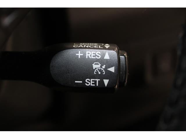 ハリアーハイブリッド プレミアム　アドバンスドパッケージ　禁煙車　サンルーフ　ＪＢＬサウンド　ＯＰ９．２インチナビ　パノラミックビューモニター　おくだけ充電　電動バックドア　ハーフレザー　パワーシート　ＬＥＤヘッドライト　レーダークルーズ　フルセグ（59枚目）