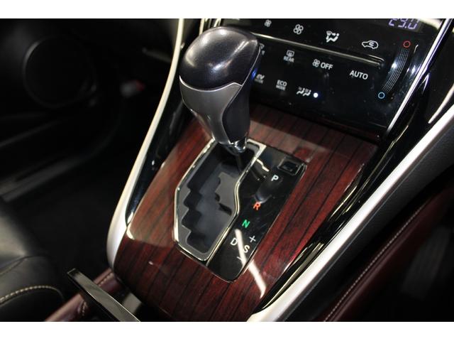 ハリアーハイブリッド プレミアム　アドバンスドパッケージ　禁煙車　サンルーフ　ＪＢＬサウンド　ＯＰ９．２インチナビ　パノラミックビューモニター　おくだけ充電　電動バックドア　ハーフレザー　パワーシート　ＬＥＤヘッドライト　レーダークルーズ　フルセグ（68枚目）