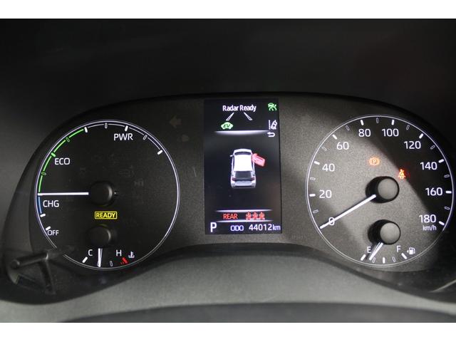 ヤリス ハイブリッドＸ　禁煙車　純正ディスプレイオーディオ　バックカメラ　ビルトインＥＴＣ　レーダークルーズコントロール　衝突軽減ブレーキ　オートマチックハイビーム　レーンキープアシスト　純正フロアマット　ＵＳＢ入力端子（43枚目）