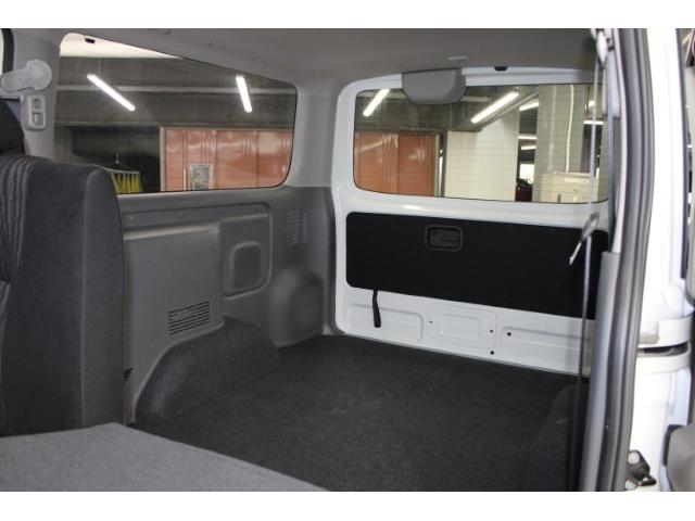 ＮＶ３５０キャラバンバン ロングプレミアムＧＸ　後期　禁煙　純正ナビ　フルセグ　全周囲カメラ　ＬＥＤヘッドライト　両側スライドドア　オートライト　ビルトインＥＴＣ　リアヒーター　スマートキー　純正フロアマット　電動格納ミラー　Ｂｌｕｅｔｏｏｔｈ接続（46枚目）