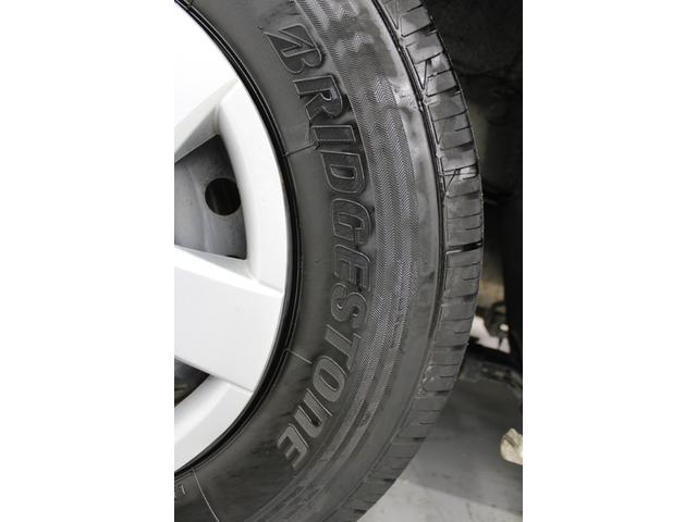 ハイエースバン ロングＤＸ　５速ＭＴ　純正ラジオチューナー　ＥＴＣ　エアコン　両側スライドドア　運転席助手席ＳＲＳエアバック　１２Ｖ１２０Ｗシガーソケット　純正１５インチスチールホイール　運転席パワーウィンドウ　キーレス　ＡＢＳ（23枚目）