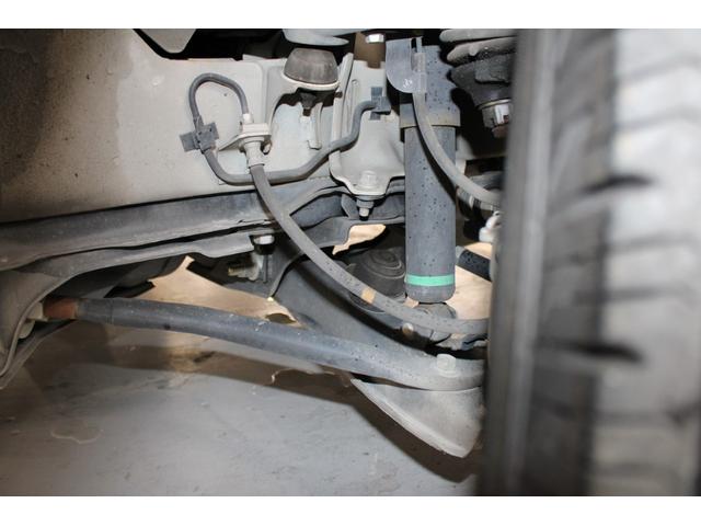 ハイエースバン ロングＤＸ　５速ＭＴ　純正ラジオチューナー　ＥＴＣ　エアコン　両側スライドドア　運転席助手席ＳＲＳエアバック　１２Ｖ１２０Ｗシガーソケット　純正１５インチスチールホイール　運転席パワーウィンドウ　キーレス　ＡＢＳ（25枚目）