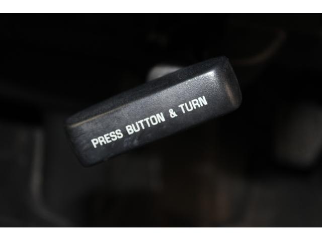 ハイエースバン ロングＤＸ　５速ＭＴ　純正ラジオチューナー　ＥＴＣ　エアコン　両側スライドドア　運転席助手席ＳＲＳエアバック　１２Ｖ１２０Ｗシガーソケット　純正１５インチスチールホイール　運転席パワーウィンドウ　キーレス　ＡＢＳ（38枚目）