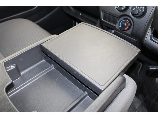 ハイエースバン ロングＤＸ　５速ＭＴ　純正ラジオチューナー　ＥＴＣ　エアコン　両側スライドドア　運転席助手席ＳＲＳエアバック　１２Ｖ１２０Ｗシガーソケット　純正１５インチスチールホイール　運転席パワーウィンドウ　キーレス　ＡＢＳ（41枚目）