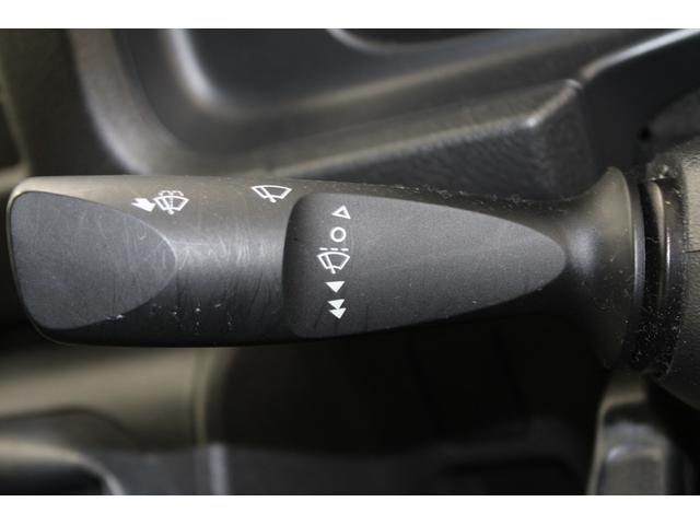 ハイエースバン ロングＤＸ　５速ＭＴ　純正ラジオチューナー　ＥＴＣ　エアコン　両側スライドドア　運転席助手席ＳＲＳエアバック　１２Ｖ１２０Ｗシガーソケット　純正１５インチスチールホイール　運転席パワーウィンドウ　キーレス　ＡＢＳ（61枚目）