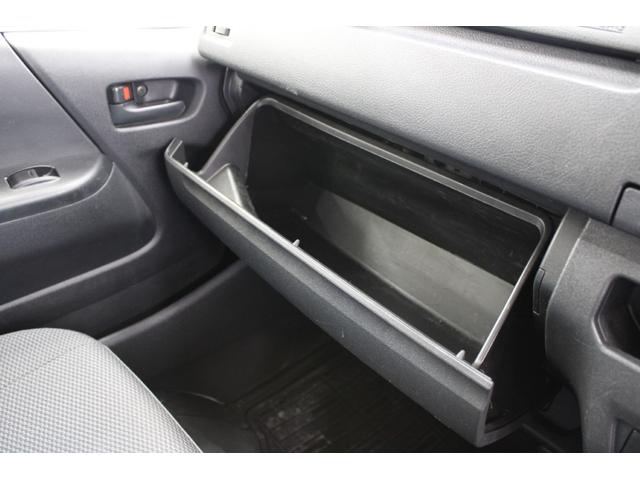 ハイエースバン ロングＤＸ　５速ＭＴ　純正ラジオチューナー　ＥＴＣ　エアコン　両側スライドドア　運転席助手席ＳＲＳエアバック　１２Ｖ１２０Ｗシガーソケット　純正１５インチスチールホイール　運転席パワーウィンドウ　キーレス　ＡＢＳ（68枚目）