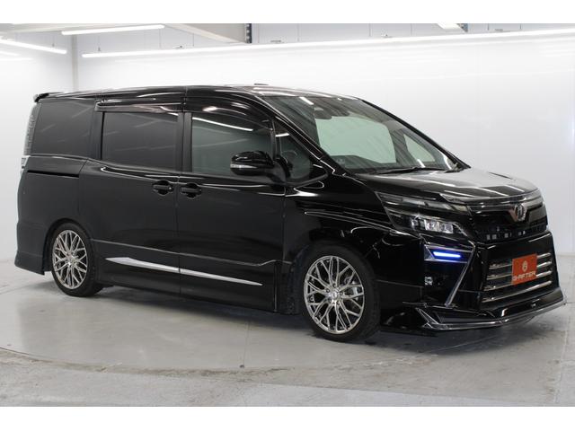 ヴォクシー ZS 後期型 禁煙車 サンルーフ ALPINE12.8型後席モニター モデリスタフルエアロ 純正10インチナビ バックカメラ フルセグ 両側電動スライドドア 衝突軽減 クルーズコントロール ビルトインETC(4枚目)