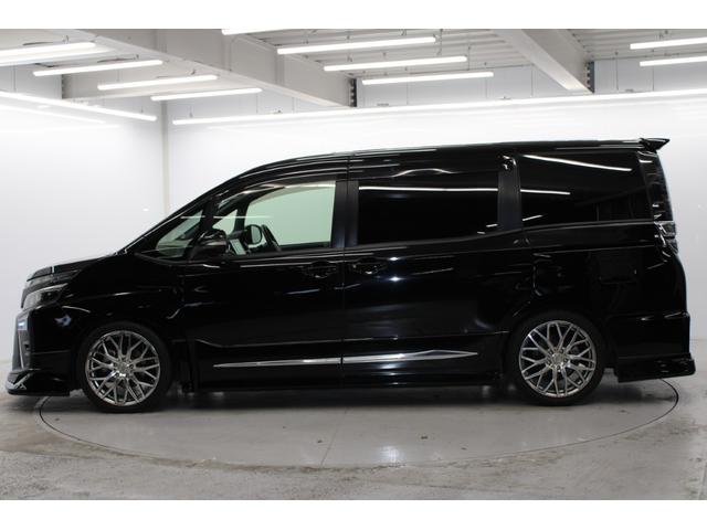 ヴォクシー ZS 後期型 禁煙車 サンルーフ ALPINE12.8型後席モニター モデリスタフルエアロ 純正10インチナビ バックカメラ フルセグ 両側電動スライドドア 衝突軽減 クルーズコントロール ビルトインETC(9枚目)