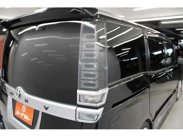 ヴォクシー ZS 後期型 禁煙車 サンルーフ ALPINE12.8型後席モニター モデリスタフルエアロ 純正10インチナビ バックカメラ フルセグ 両側電動スライドドア 衝突軽減 クルーズコントロール ビルトインETC(20枚目)