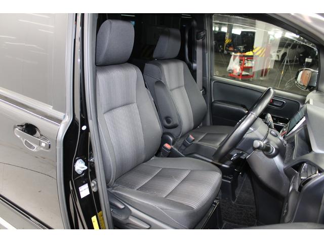 ヴォクシー ZS 後期型 禁煙車 サンルーフ ALPINE12.8型後席モニター モデリスタフルエアロ 純正10インチナビ バックカメラ フルセグ 両側電動スライドドア 衝突軽減 クルーズコントロール ビルトインETC(28枚目)