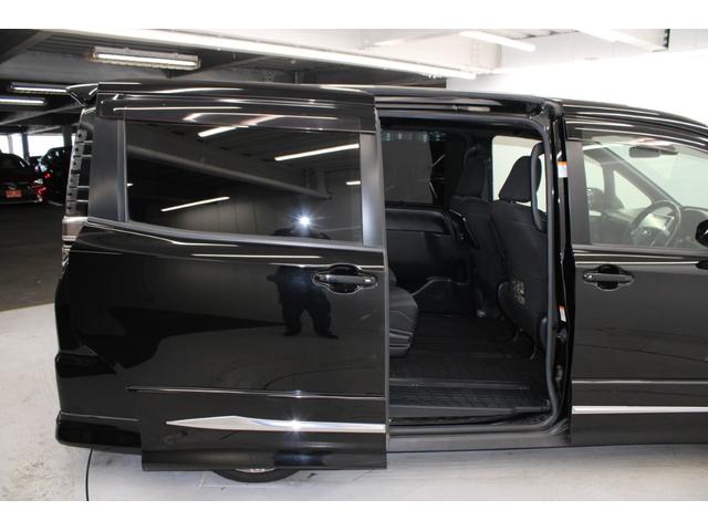 ヴォクシー ZS 後期型 禁煙車 サンルーフ ALPINE12.8型後席モニター モデリスタフルエアロ 純正10インチナビ バックカメラ フルセグ 両側電動スライドドア 衝突軽減 クルーズコントロール ビルトインETC(33枚目)