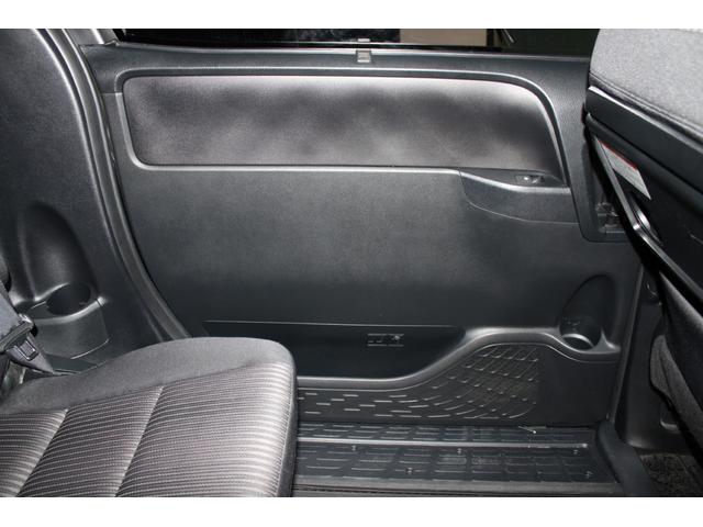 ヴォクシー ZS 後期型 禁煙車 サンルーフ ALPINE12.8型後席モニター モデリスタフルエアロ 純正10インチナビ バックカメラ フルセグ 両側電動スライドドア 衝突軽減 クルーズコントロール ビルトインETC(38枚目)