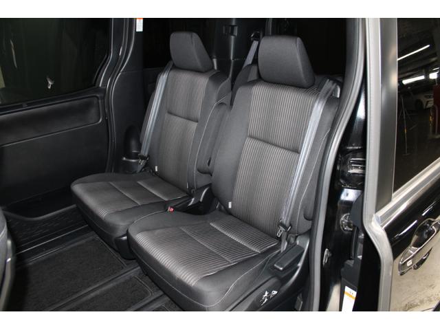 ヴォクシー ZS 後期型 禁煙車 サンルーフ ALPINE12.8型後席モニター モデリスタフルエアロ 純正10インチナビ バックカメラ フルセグ 両側電動スライドドア 衝突軽減 クルーズコントロール ビルトインETC(46枚目)