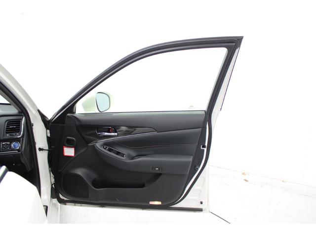 クラウンハイブリッド アスリートS 純正ナビ フルセグ バックカメラ レーダークルーズ 純正18インチAW 衝突軽減 パワーシート 防眩インナーミラー パークアシスト クリアランスソナー LEDヘッド Bluetooth ETC TRC(30枚目)