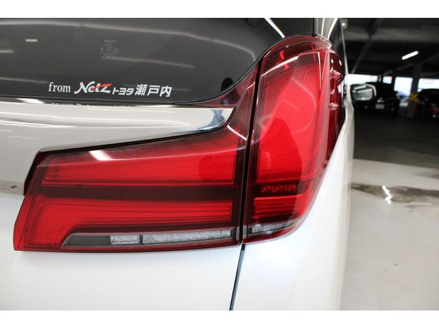 アルファード 2.5S タイプゴールド 後期 禁煙 サンルーフ 純正10インチナビ 純正12.1インチ後席モニター カープレイ バックカメラ 両側電動スライドドア 電動リアゲート トヨタセーフティセンス レーダークルーズ LEDヘッドライト(20枚目)