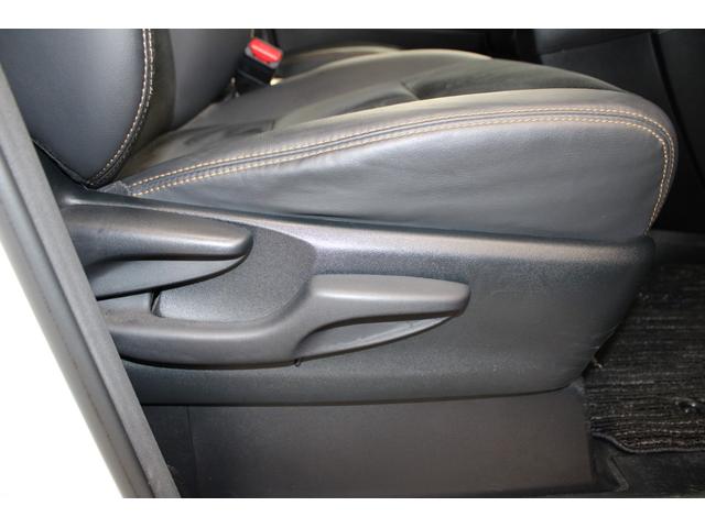 アルファード 2.5S タイプゴールド 後期 禁煙 サンルーフ 純正10インチナビ 純正12.1インチ後席モニター カープレイ バックカメラ 両側電動スライドドア 電動リアゲート トヨタセーフティセンス レーダークルーズ LEDヘッドライト(29枚目)