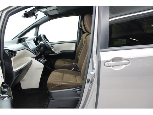 ノア ハイブリッドＧ　後期型　禁煙車　純正１０インチナビ　フルセグ　バックカメラ　トヨタセーフティセンス　クルーズコントロール　シートヒーター　電動スライドドア　ＥＴＣ　レーンキープ　ＬＥＤヘッドランプ　ＵＳＢ接続　ＡＢＳ（43枚目）