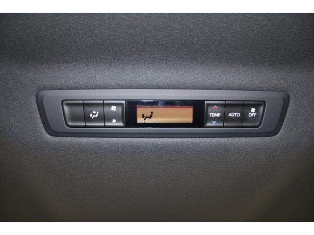 ノア ハイブリッドＧ　後期型　禁煙車　純正１０インチナビ　フルセグ　バックカメラ　トヨタセーフティセンス　クルーズコントロール　シートヒーター　電動スライドドア　ＥＴＣ　レーンキープ　ＬＥＤヘッドランプ　ＵＳＢ接続　ＡＢＳ（52枚目）