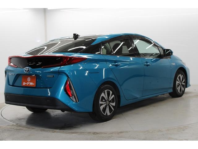 プリウスＰＨＶ Ｓナビパッケージ　ソーラー充電システム　純正１１．６型ナビ　フルセグ　バックカメラ　急速充電対応　ＥＴＣ２．０　トヨタセーフティセンスＰ　アダプティブクルーズコントロール　シートヒーター　４灯式ＬＥＤヘッドランプ（6枚目）