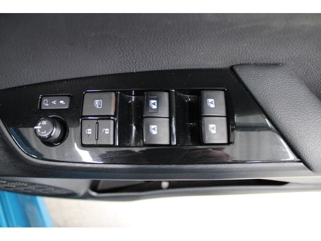 プリウスＰＨＶ Ｓナビパッケージ　ソーラー充電システム　純正１１．６型ナビ　フルセグ　バックカメラ　急速充電対応　ＥＴＣ２．０　トヨタセーフティセンスＰ　アダプティブクルーズコントロール　シートヒーター　４灯式ＬＥＤヘッドランプ（32枚目）