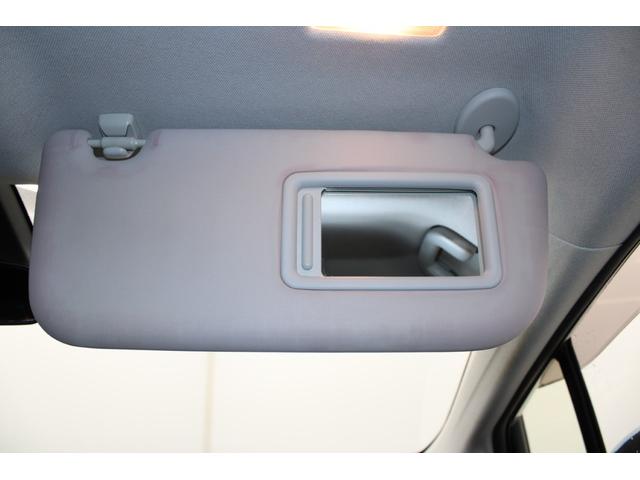 プリウスＰＨＶ Ｓナビパッケージ　ソーラー充電システム　純正１１．６型ナビ　フルセグ　バックカメラ　急速充電対応　ＥＴＣ２．０　トヨタセーフティセンスＰ　アダプティブクルーズコントロール　シートヒーター　４灯式ＬＥＤヘッドランプ（48枚目）