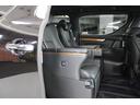 エグゼクティブラウンジ　禁煙車　純正１０インチナビ　ＪＢＬサウンド　全周囲カメラ　革シート　両側電動ドア　レーダークルーズ　シートヒーター　後席モニター　応急用スペアタイヤ　オットマン　電動リアゲート　パワーシート（37枚目）