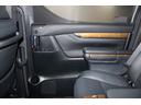 エグゼクティブラウンジ　禁煙車　純正１０インチナビ　ＪＢＬサウンド　全周囲カメラ　革シート　両側電動ドア　レーダークルーズ　シートヒーター　後席モニター　応急用スペアタイヤ　オットマン　電動リアゲート　パワーシート（51枚目）