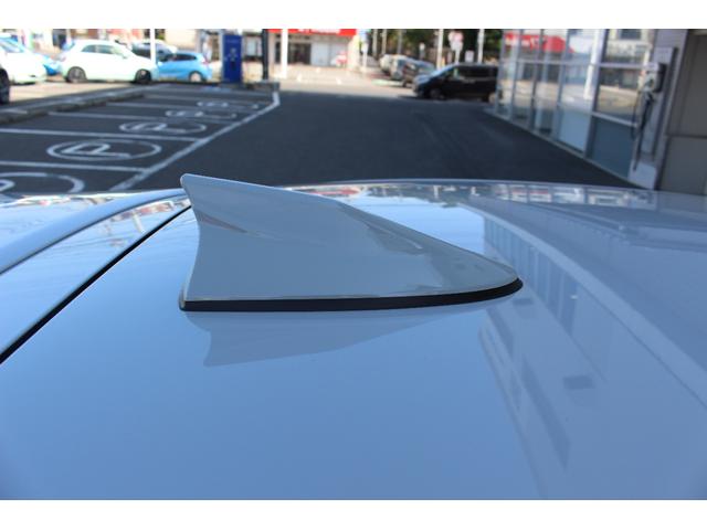 アバルト５９５ ツーリズモ　Ｂカメラ　社外ＮＡＶＩ　ＥＴＣ　認定中古車保証１年　オートエアコン　レザーシート　キーレスエントリー　パワーステアリング　ＵＳＢポート　ダブルエアバッグ　盗難防止システム　Ｃソナー（35枚目）
