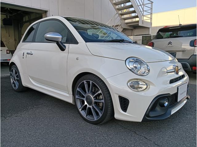 アバルト５９５ ツーリズモ　キーレスエントリー　ダブルエアバッグ　盗難防止システム　Ｃソナー　革シート　パワーステアリング　フルオートエアコン　Ｂｌｕｅｔｏｏｔｈ接続　ＵＳＢポート（7枚目）