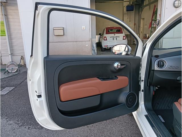 アバルト５９５ ツーリズモ　キーレスエントリー　ダブルエアバッグ　盗難防止システム　Ｃソナー　革シート　パワーステアリング　フルオートエアコン　Ｂｌｕｅｔｏｏｔｈ接続　ＵＳＢポート（33枚目）