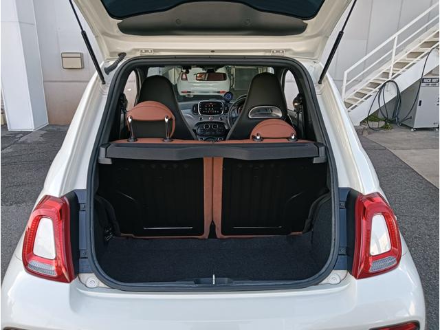 アバルト５９５ ツーリズモ　キーレスエントリー　ダブルエアバッグ　盗難防止システム　Ｃソナー　革シート　パワーステアリング　フルオートエアコン　Ｂｌｕｅｔｏｏｔｈ接続　ＵＳＢポート（35枚目）