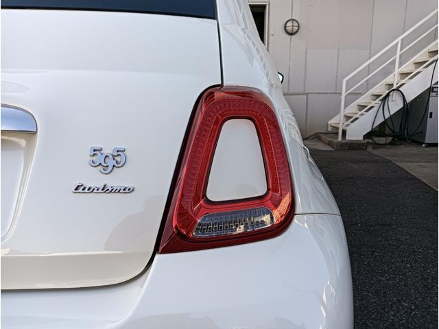 アバルト５９５ ツーリズモ　キーレスエントリー　ダブルエアバッグ　盗難防止システム　Ｃソナー　革シート　パワーステアリング　フルオートエアコン　Ｂｌｕｅｔｏｏｔｈ接続　ＵＳＢポート（45枚目）