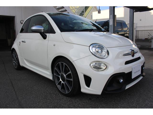 アバルト５９５ ツーリズモ　キーレスエントリー　ダブルエアバッグ　盗難防止システム　Ｃソナー　革シート　パワーステアリング　フルオートエアコン　Ｂｌｕｅｔｏｏｔｈ接続　ＵＳＢポート　ＥＴＣ（7枚目）