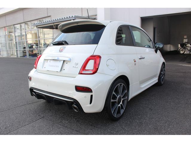 アバルト５９５ ツーリズモ　キーレスエントリー　ダブルエアバッグ　盗難防止システム　Ｃソナー　革シート　パワーステアリング　フルオートエアコン　Ｂｌｕｅｔｏｏｔｈ接続　ＵＳＢポート　ＥＴＣ（9枚目）