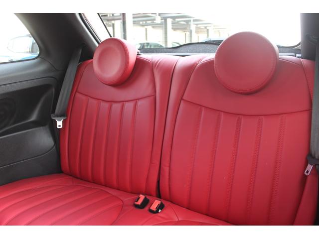 アバルト５９５ ツーリズモ　キーレスエントリー　ダブルエアバッグ　盗難防止システム　Ｃソナー　革シート　パワーステアリング　フルオートエアコン　Ｂｌｕｅｔｏｏｔｈ接続　ＵＳＢポート　ＥＴＣ（17枚目）