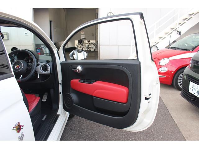 アバルト５９５ ツーリズモ　キーレスエントリー　ダブルエアバッグ　盗難防止システム　Ｃソナー　革シート　パワーステアリング　フルオートエアコン　Ｂｌｕｅｔｏｏｔｈ接続　ＵＳＢポート　ＥＴＣ（31枚目）