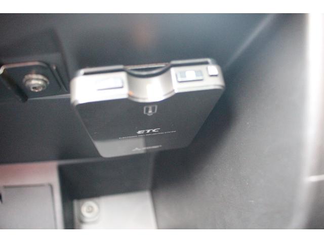 アバルト５９５ ツーリズモ　キーレスエントリー　ダブルエアバッグ　盗難防止システム　Ｃソナー　革シート　パワーステアリング　フルオートエアコン　Ｂｌｕｅｔｏｏｔｈ接続　ＵＳＢポート　ＥＴＣ（50枚目）