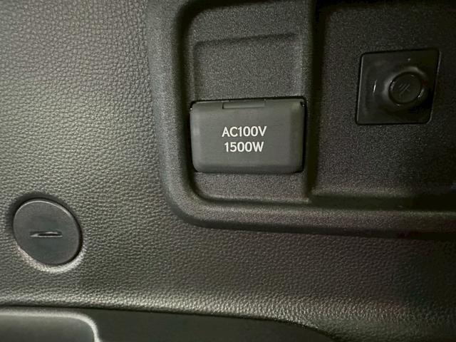 シエンタ ハイブリッドＺ　４ＷＤ■登録済未使用【１０，５型ディスプレイ　・全方位・７人・トヨタチームメイト・両電動スライド・天井サーキュレーター・追従クルコン】ＢＳＭ／ＥＴＣ２．０／１００Ｖ電源／寒冷地仕様／ＬＥＤリアコンビ／エレクトロシフト／リアサンシェード／保証書（7枚目）