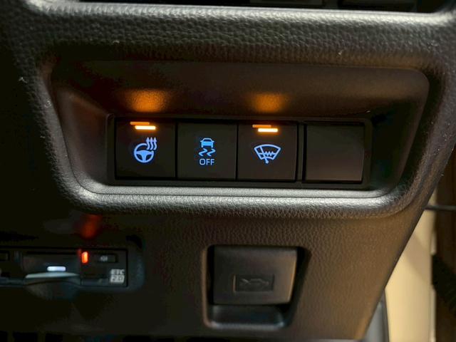 シエンタ ハイブリッドＺ　４ＷＤ■登録済未使用【１０，５型ディスプレイ　・全方位・７人・トヨタチームメイト・両電動スライド・天井サーキュレーター・追従クルコン】ＢＳＭ／ＥＴＣ２．０／１００Ｖ電源／寒冷地仕様／ＬＥＤリアコンビ／エレクトロシフト／リアサンシェード／保証書（11枚目）