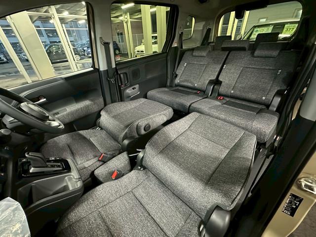 シエンタ ハイブリッドＺ　４ＷＤ■登録済未使用【１０，５型ディスプレイ　・全方位・７人・トヨタチームメイト・両電動スライド・天井サーキュレーター・追従クルコン】ＢＳＭ／ＥＴＣ２．０／１００Ｖ電源／寒冷地仕様／ＬＥＤリアコンビ／エレクトロシフト／リアサンシェード／保証書（46枚目）