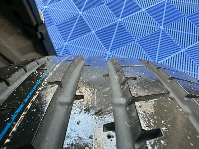 ハリアーハイブリッド ＺレザーＰＫＧ　４ＷＤ■買取直販車【１オーナー・寒冷地仕様・　モデリスタフルエアロ・ＪＢＬサウンドナビ・禁煙・ＢＬＩＴＺ製ローダウン・全方位カメラ】追従クルコン／デジタルインナーミラー型ドラレコ／電動リアゲート／ＢＳＭ／衝突軽減／ＬＥＤ／電動レザーシート／保証書（25枚目）