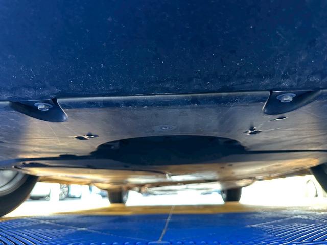 ハリアーハイブリッド ＺレザーＰＫＧ　４ＷＤ■買取直販車【１オーナー・寒冷地仕様・　モデリスタフルエアロ・ＪＢＬサウンドナビ・禁煙・ＢＬＩＴＺ製ローダウン・全方位カメラ】追従クルコン／デジタルインナーミラー型ドラレコ／電動リアゲート／ＢＳＭ／衝突軽減／ＬＥＤ／電動レザーシート／保証書（28枚目）